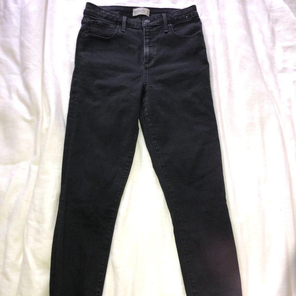 Abercrombie Frayed Hem Curve Love Jeans